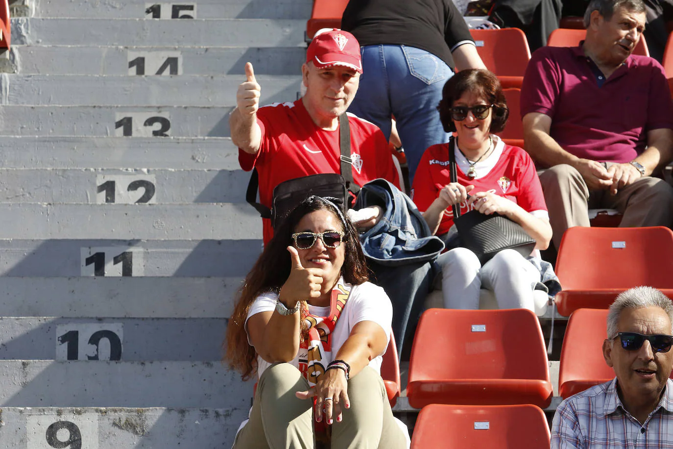 Fotos: ¿Estuviste en el Sporting 1 - 3 Alcorcón? ¡Búscate!