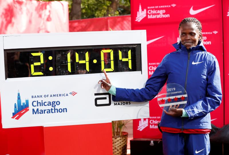 La keniana Kosgei bate el récord mundial de Radcliffe en el maratón de Chicago