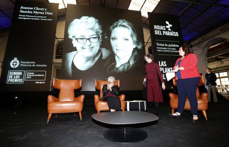 Las biólogas han participado, este martes, en Oviedo, en un encuentro con estudiantes de Primaria, ESO, Formación Profesional y Bachillerato de una veintena de centros.