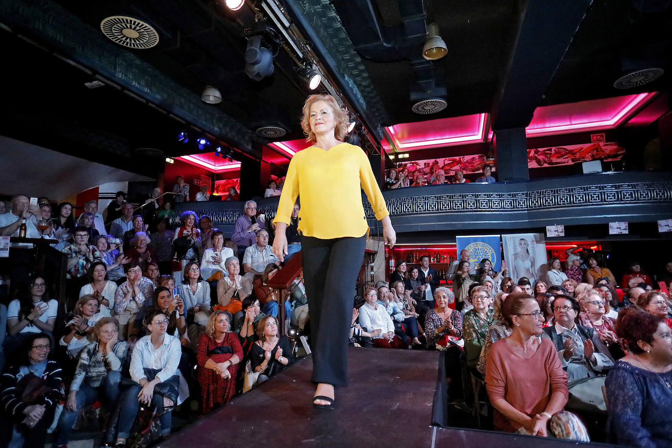 Con motivo de la conmemoración el 19 de octubre del Día Mundial contra el Cáncer de Mama, la sala de fiestas gijonesa acoge el la XI pasarela para concienciar sobre esta enfermedad. 