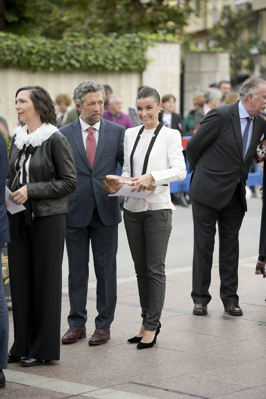 En el equipamiento ovetense han estado presentes numerosos representantes de la vida social, económica y política de la región.