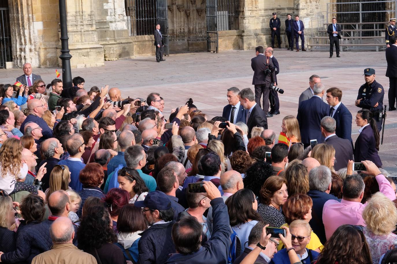 Doña Leonor llega a Oviedo en sus primeros Premios Princesa de Asturias. 