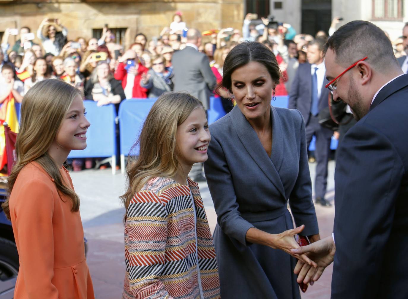 Doña Leonor llega a Oviedo en sus primeros Premios Princesa de Asturias. 