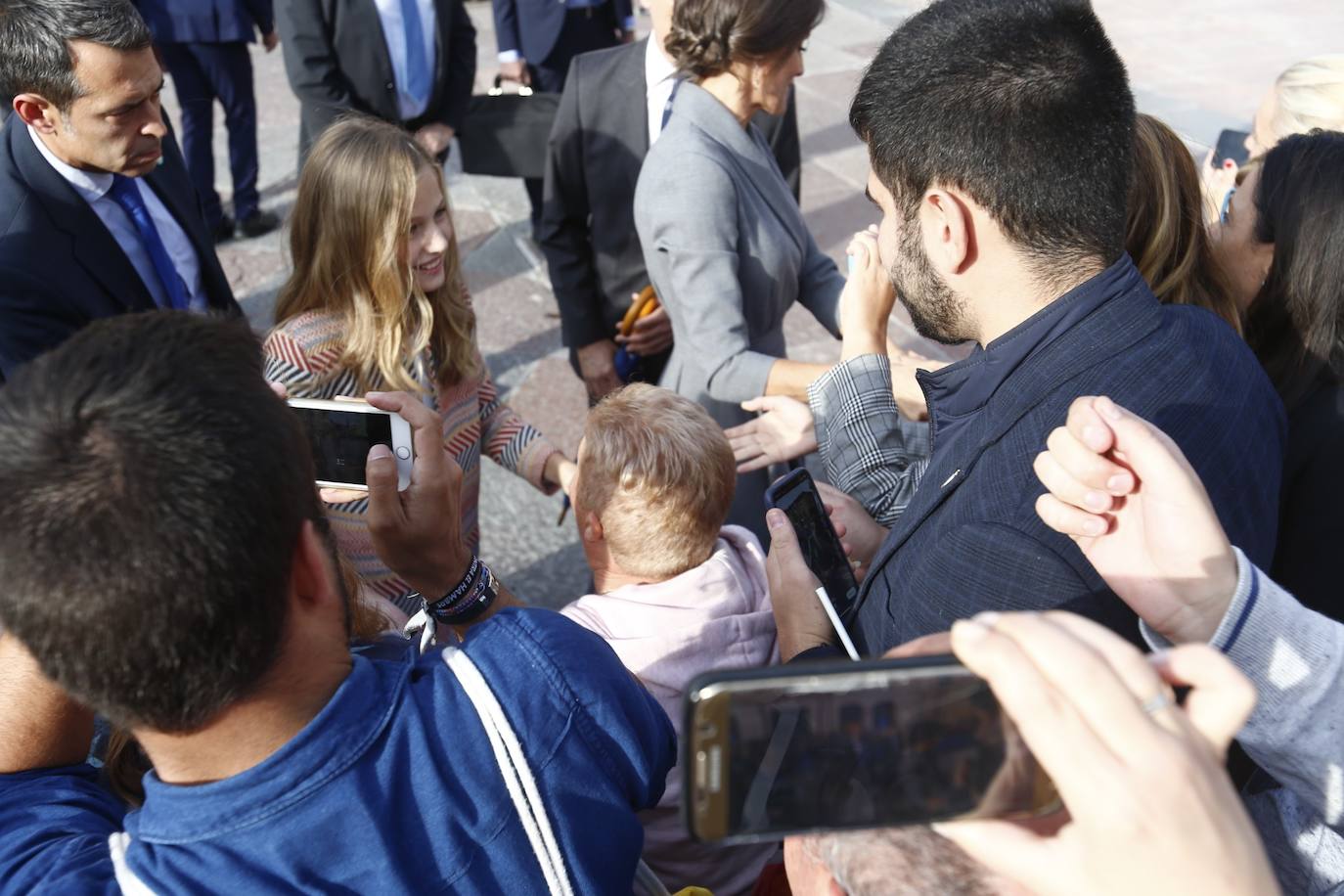 Doña Leonor llega a Oviedo en sus primeros Premios Princesa de Asturias. 