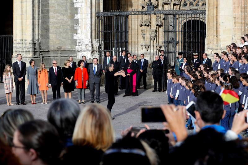 Doña Leonor llega a Oviedo en sus primeros Premios Princesa de Asturias. 