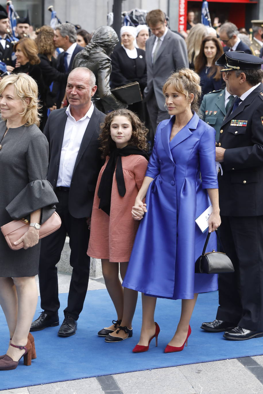 Familia Real, premiados e invitados han lucido sus mejores galas para asistir la ceremonia de entrega de los Premios