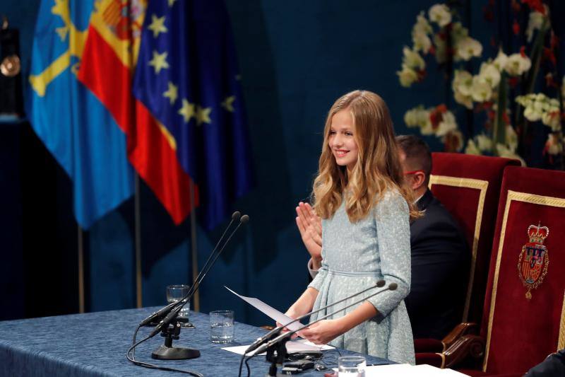 La Princesa Leonor ha sido el principal centro de atención de todos los actos en los que ha participado. Entre los más importantes, la audiencia a los presidentes de los jurados, a los miembros de los patronatos Princesa y Fundación y a los galardonados con los Premios Princesa de Asturias y la ceremonia de entrega en el teatro Campoamor, donde ha dado su primer discurso público.