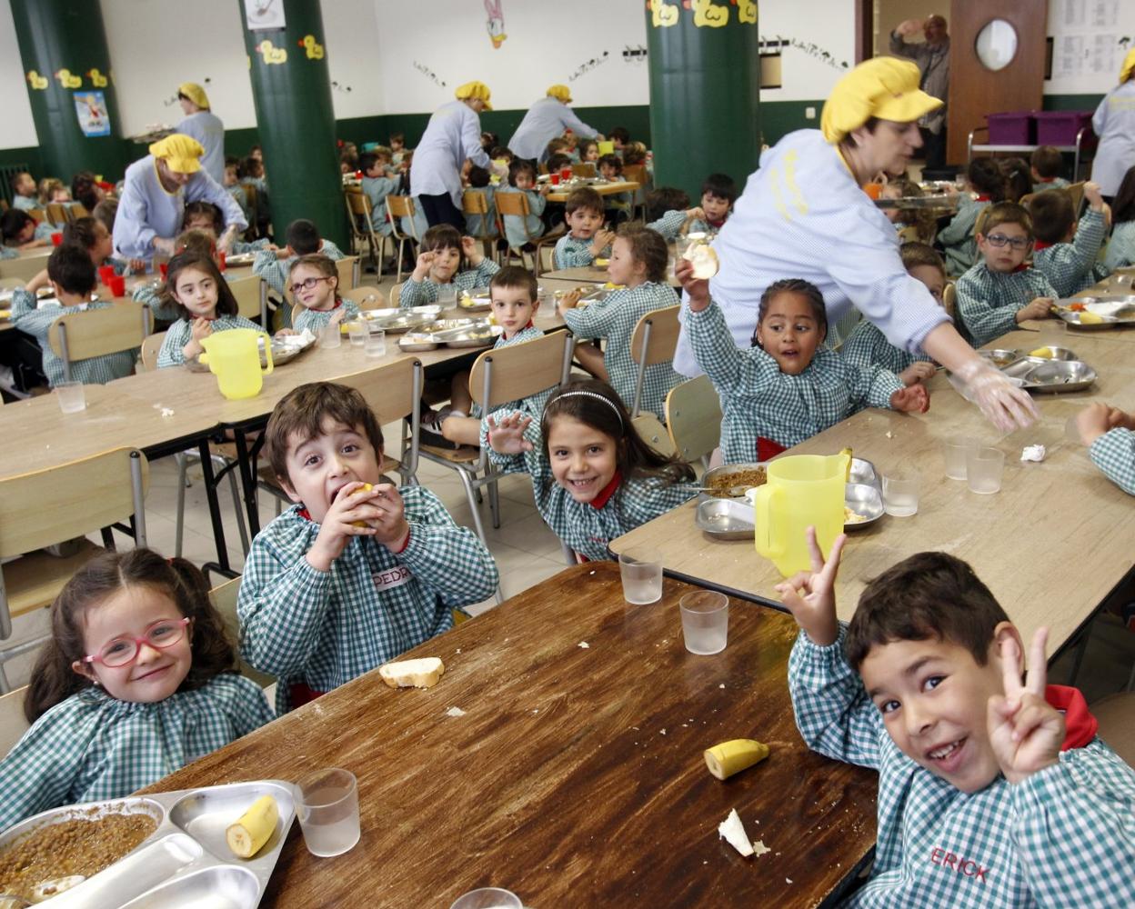 Un comedor escolar, a cuyas becas el Ayuntamiento destina más de 4 millones de euros al año. 