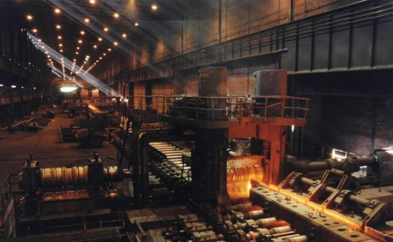 Arcelor insiste en que la situación de alambrón sigue siendo «crítica»