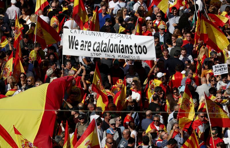 Fotos: Masiva marcha en Barcelona por la unidad de España