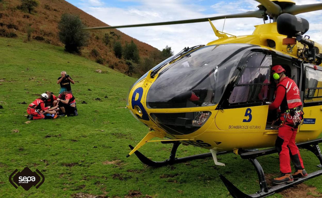 Momento del rescate del corredor