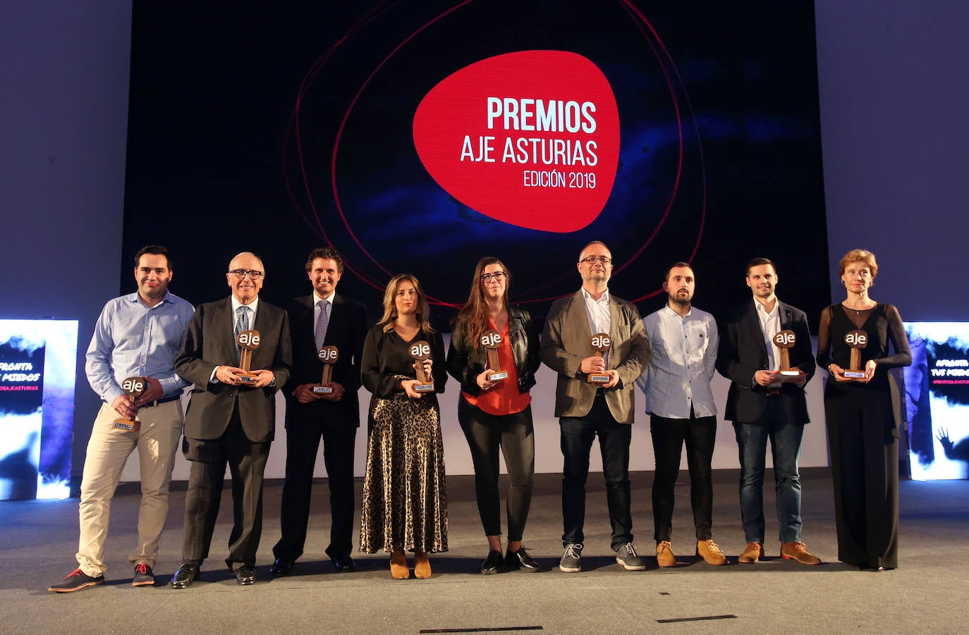 Los jóvenes empresarios asturianos entregan sus premios