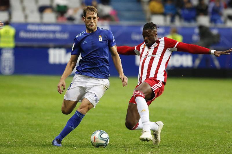 El conjunto de Javi Rozada consiguió un punto ante el Almería en el Carlos Tartiere. 