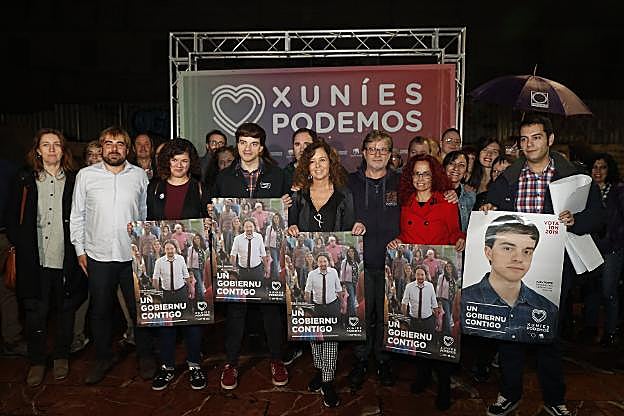 Sofía Castañón, Juan Ponte y Mar García. :: DAMIÁN ARIENZA