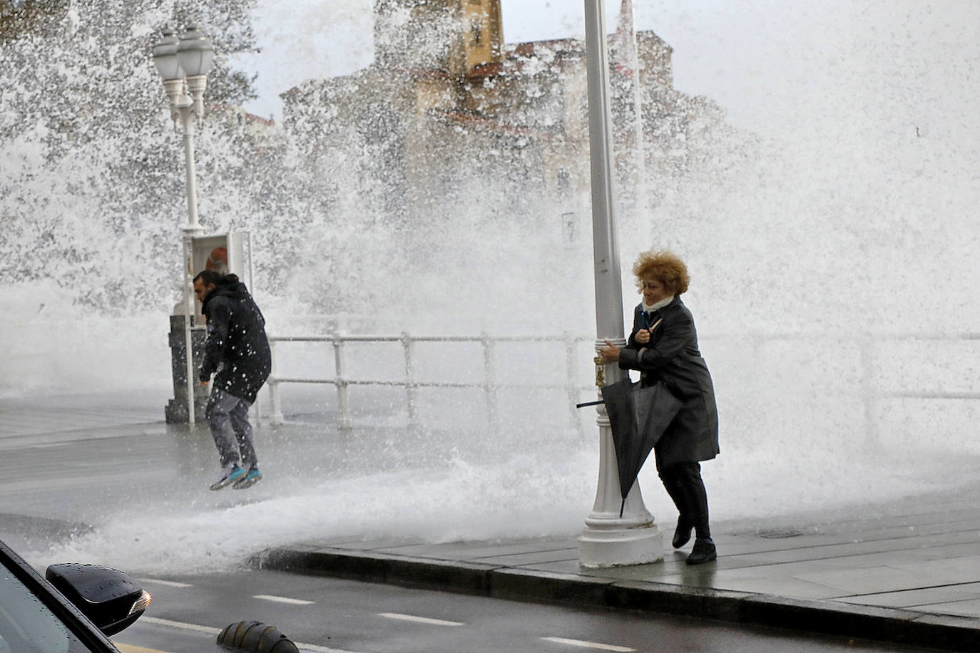 Fotos: Las impresionantes imágenes que deja &#039;Amelie&#039; en la costa de Asturias