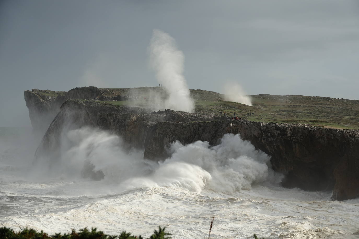 Fotos: Las impresionantes imágenes que deja &#039;Amelie&#039; en la costa de Asturias