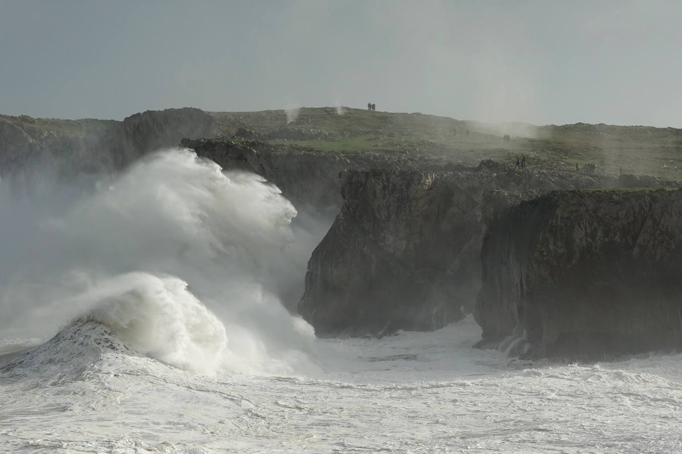 Fotos: Las impresionantes imágenes que deja &#039;Amelie&#039; en la costa de Asturias