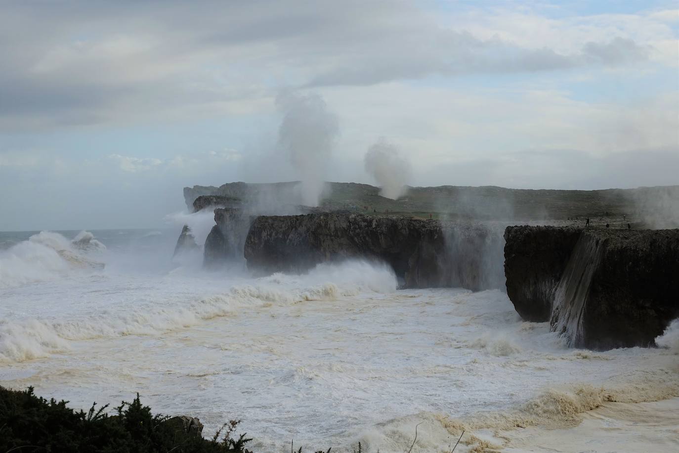 Fotos: Las impresionantes imágenes que deja &#039;Amelie&#039; en la costa de Asturias