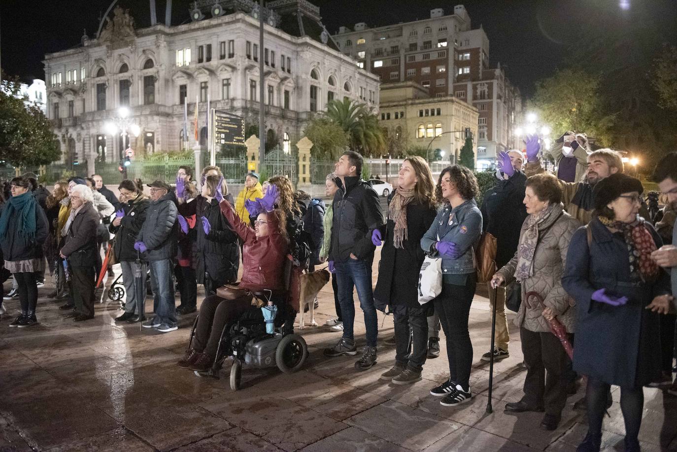 Los colectivos feministas de la región han convocado manifestaciones de repulsa contra la sentencia de la 'manada' de Manresa en varias localidades como Gijón, Oviedo, Mieres, Piedras Blancas,Pola de Laviana o Cangas de Onís. 
