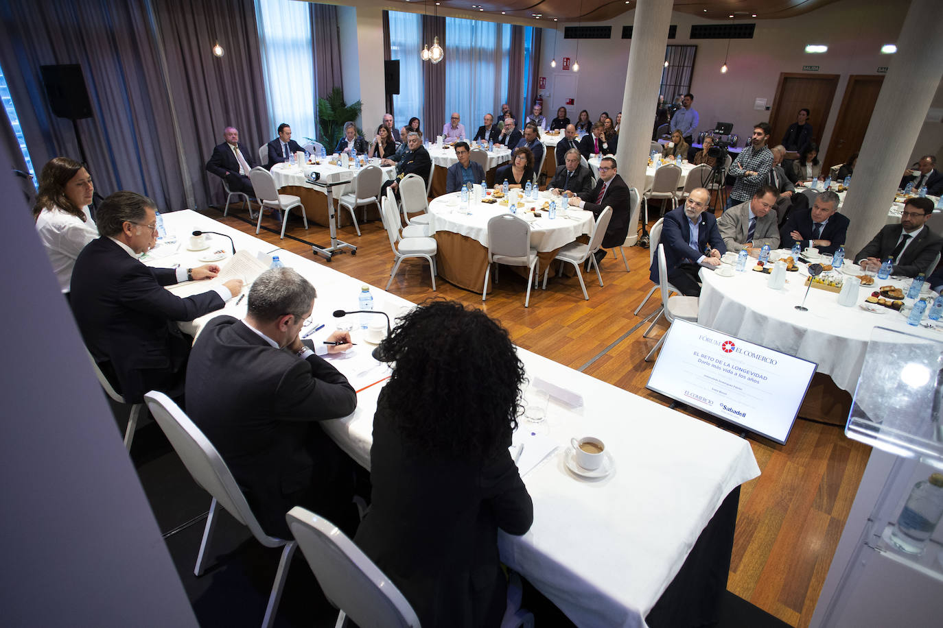 El Fórum de EL COMERCIO, organizado en colaboración con el Banco Sabadell, ha contado con las expertas en la materia, Sonia Bosch, de Banco Sabadell, y la profesora Inmaculada Domínguez.