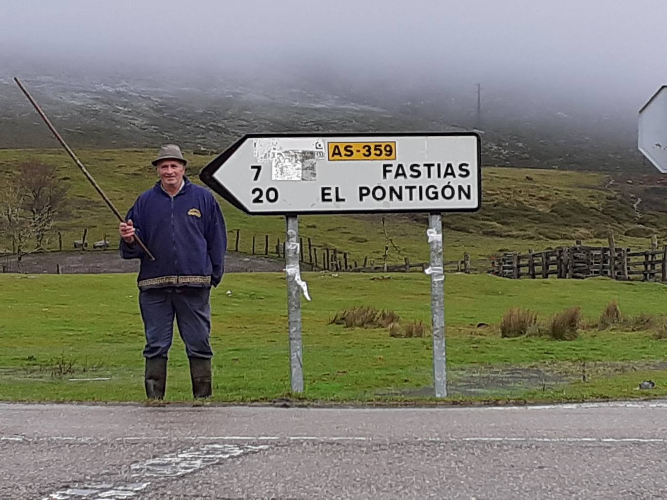 La nieve se asoma tímida en el Occidente asturiano