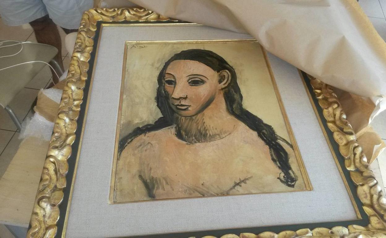 El cuadro 'Cabeza de mujer Joven' de Picasso, tras ser intervenida en 2015 en Córcega.