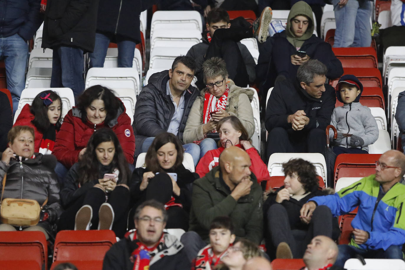 ¿Estuviste este sábado en El Molinón en el partido Sporting - Numancia? ¡Búscate en nuestra galería de imágenes! 