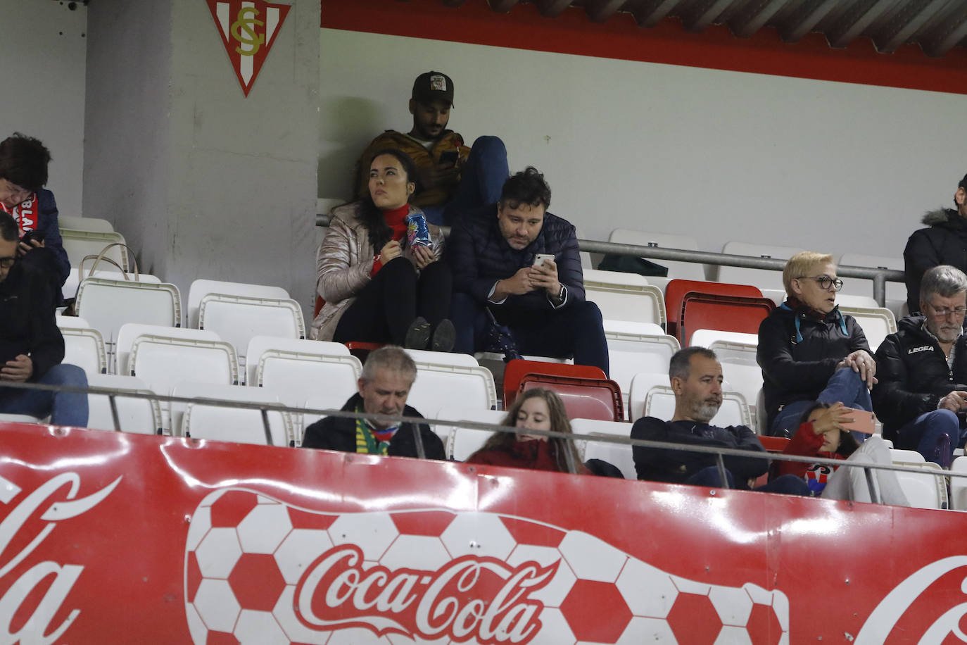 ¿Estuviste este sábado en El Molinón en el partido Sporting - Numancia? ¡Búscate en nuestra galería de imágenes! 