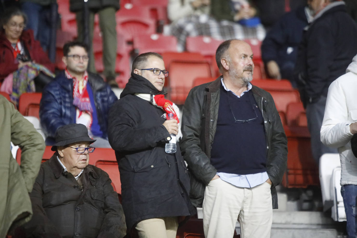 ¿Estuviste este sábado en El Molinón en el partido Sporting - Numancia? ¡Búscate en nuestra galería de imágenes! 