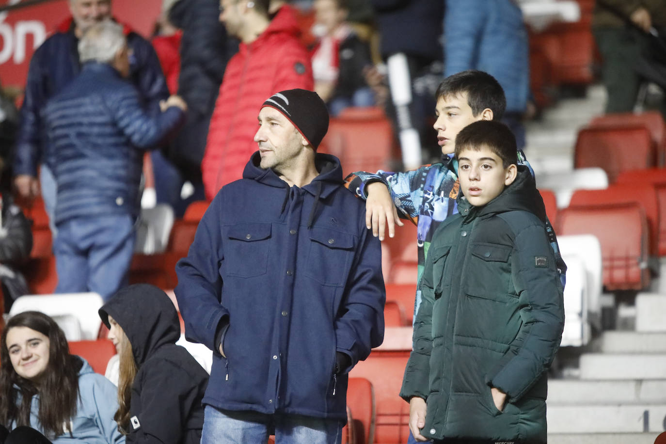 ¿Estuviste este sábado en El Molinón en el partido Sporting - Numancia? ¡Búscate en nuestra galería de imágenes! 