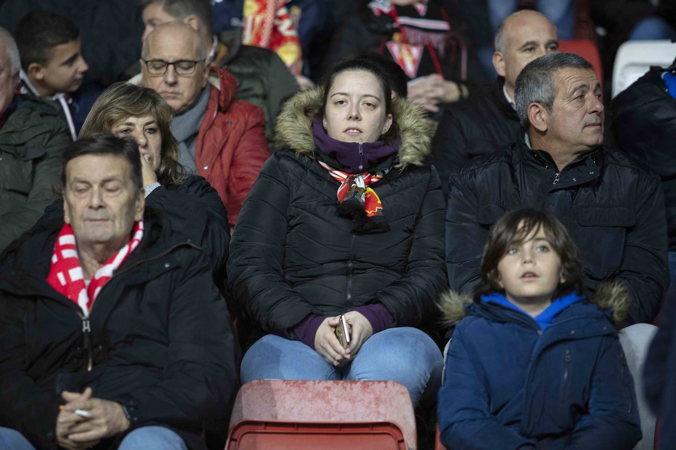 ¿Estuviste este sábado en El Molinón en el partido Sporting - Numancia? ¡Búscate en nuestra galería de imágenes! 