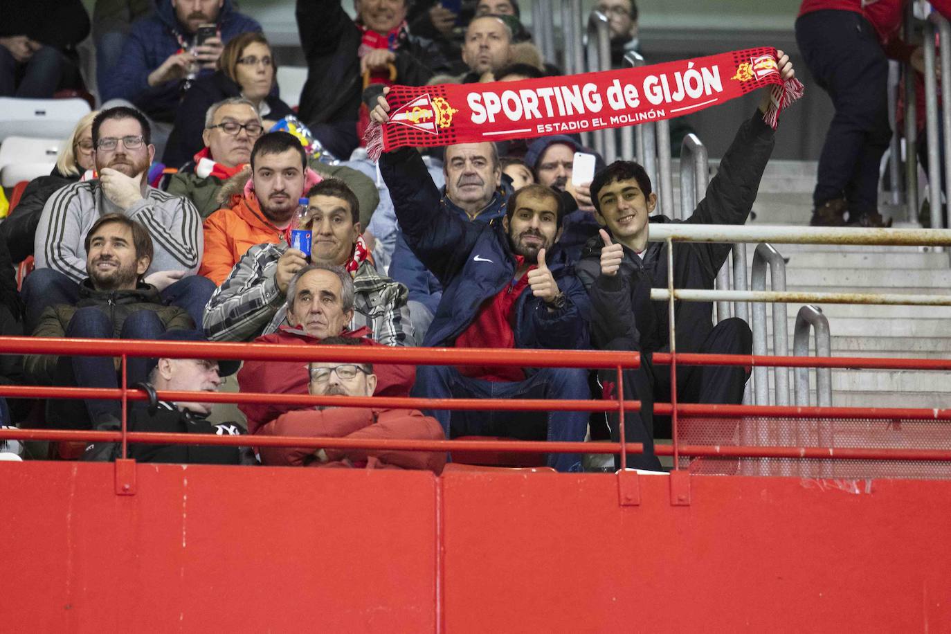 ¿Estuviste este sábado en El Molinón en el partido Sporting - Numancia? ¡Búscate en nuestra galería de imágenes! 