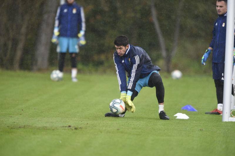 Los azules han preparado este lunes el tercer derbi que se disputará en el Carlos Tartiere desde el regreso del Real Oviedo al fútbol profesional 