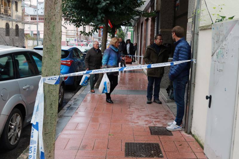 Un hombre ha apuñalado y matado a su yerno en su domicilio familiar en Mieres tras una disputa familiar, y posteriormente se ha entregado a la Policía. 