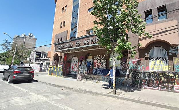 El hotel Principado de Asturias, que fue atacado durante las protestas. 