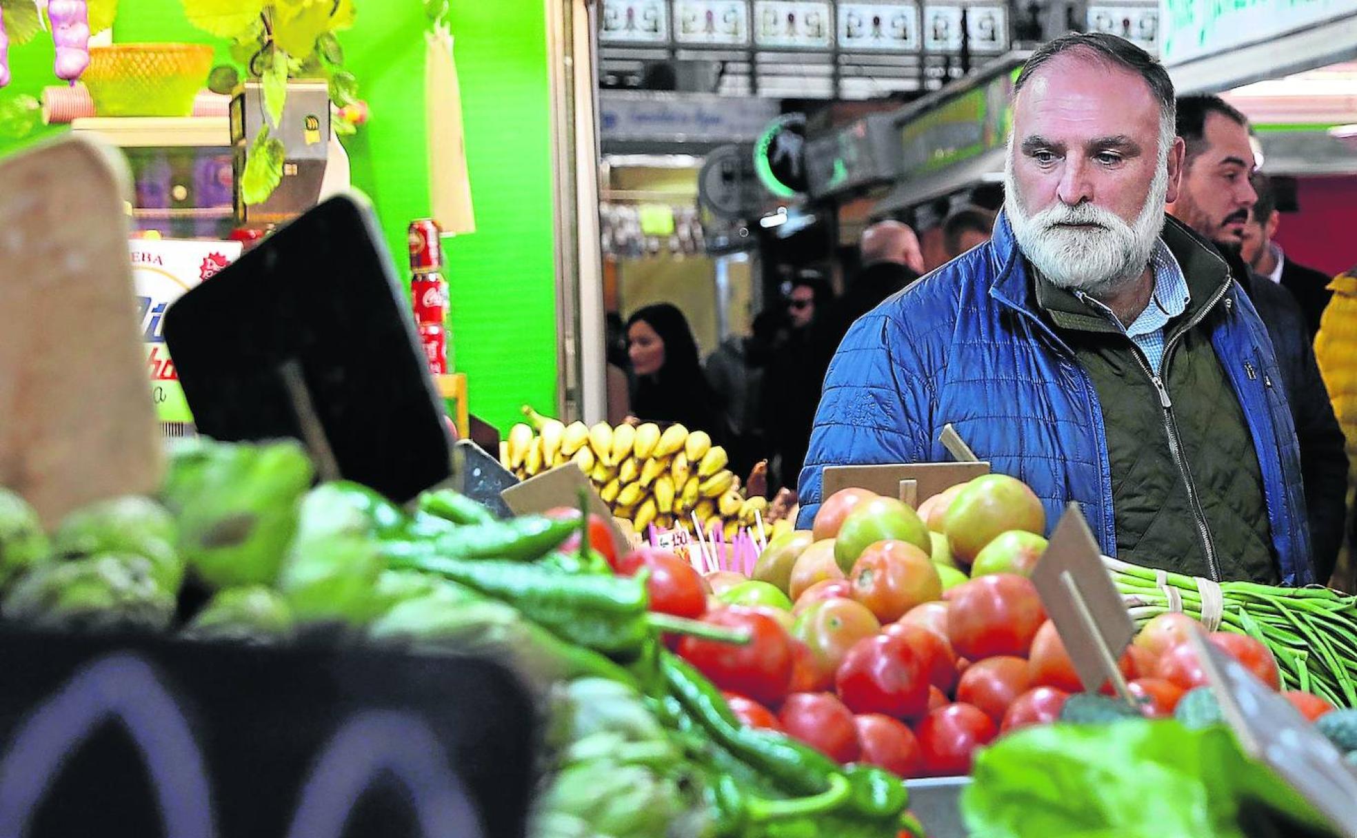 José Andrés, en el Mercado Central de Valencia.