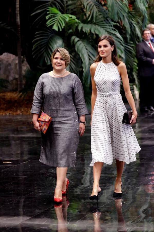 Fotos: La Reina Letizia marca tendencia en Cuba