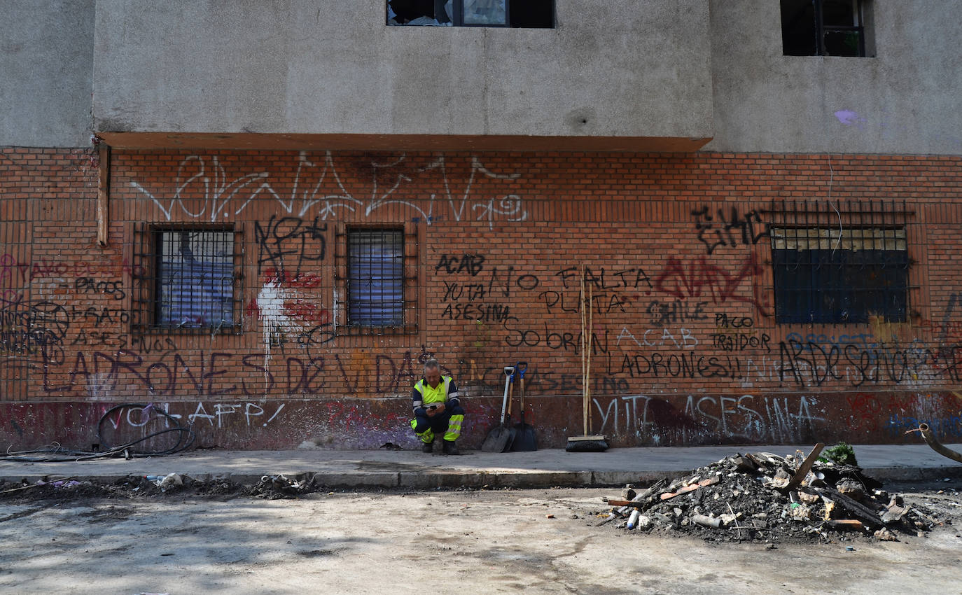 Fotos: Incendios y saqueos en hoteles y restaurantes de Lucio Torre en Chile