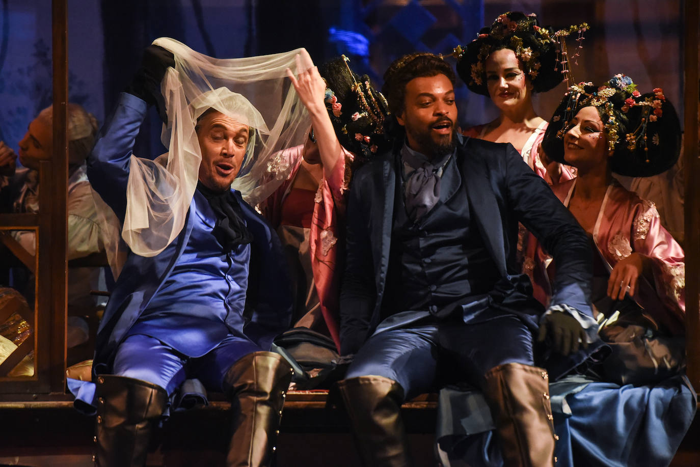 Fotos: &#039;Un baile de máscaras&#039; de Verdi en el Campoamor