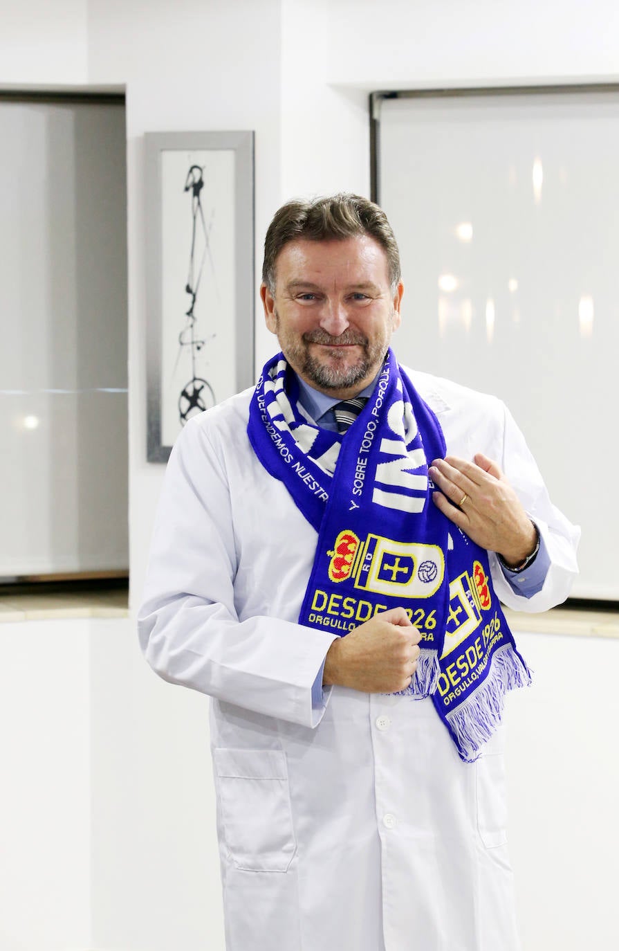 Luis Barthe, médico dermatólogo: «Hoy ganamos 1-0 en el Carlos Tartiere compitiendo con el espíritu de siempre»