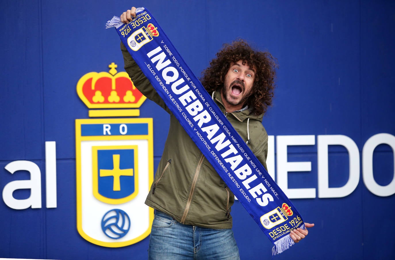 Ivo Pérez, cantante: «Soy oviedista. Sueño con una final de copa o con los dos equipos en Primera»