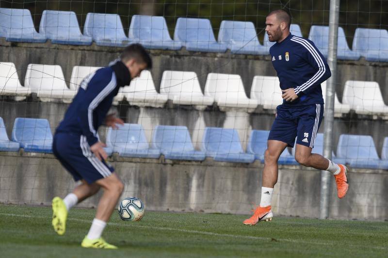Los jugadores del Real Oviedo han preparado este jueves el encuentro contra Las Palmas. 