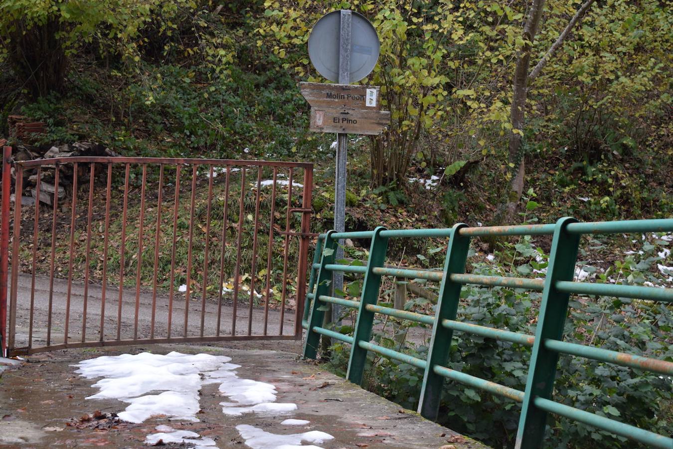 Fotos: Un paseo con nieve por la Senda Verde Foyoso