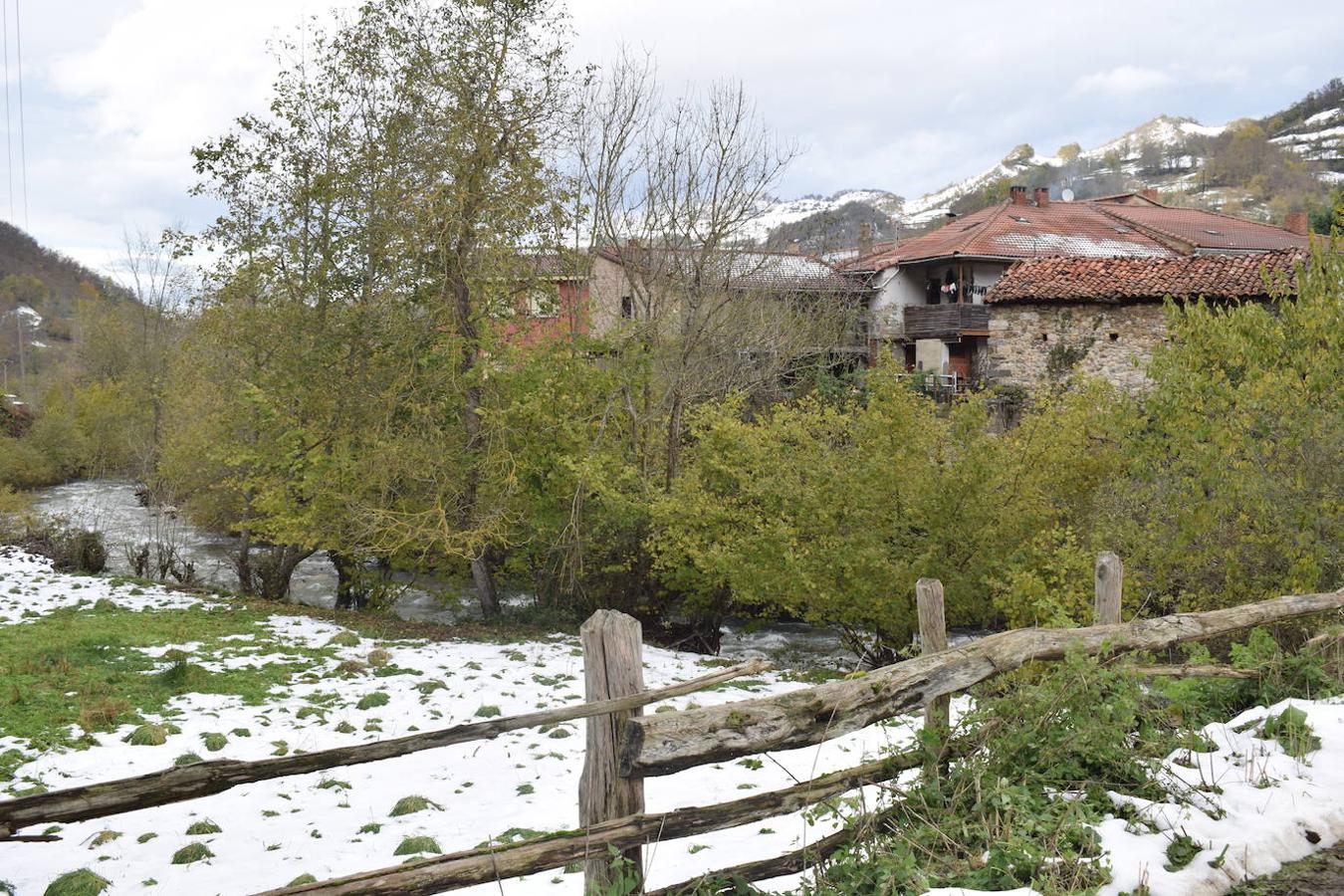 Fotos: Un paseo con nieve por la Senda Verde Foyoso