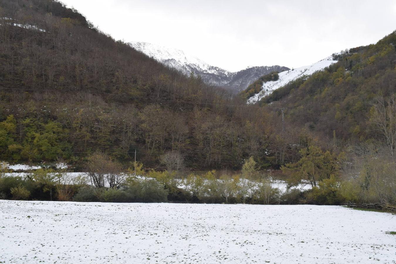 Fotos: Un paseo con nieve por la Senda Verde Foyoso