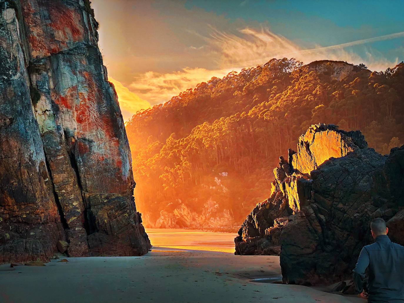 De Oriente a Occidente, entre playas y montañas, estas son algunas de las mejores escenas presentadas al concurso de fotografía 'Escenas de Asturias' de EL COMERCIO con el patrocinio de El Gaitero 