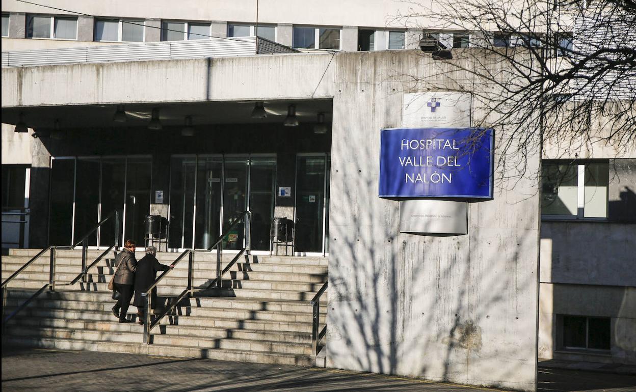 A juicio una trabajadora del Hospital Valle del Nalón por acceder al historial médico de una compañera