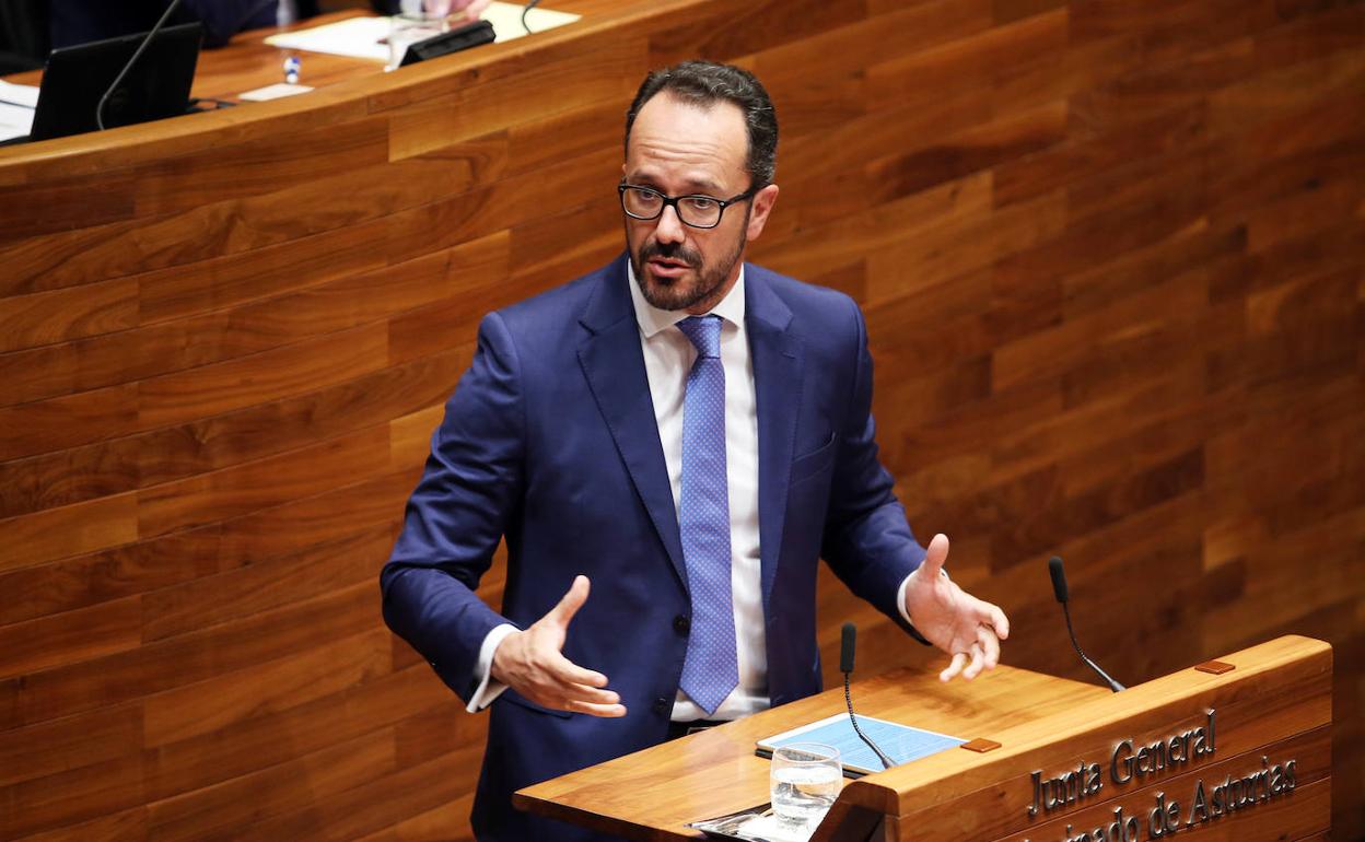 Ignacio Blanco, en la Junta General del Principado. 