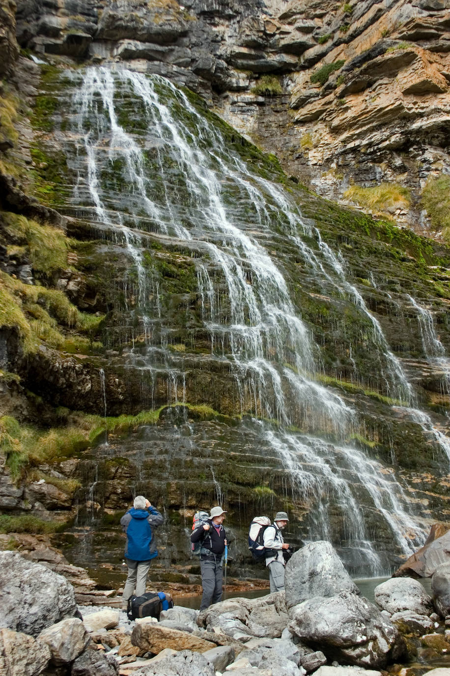 Esta cascada es uno de los lugares más conocidos de Pirineos.