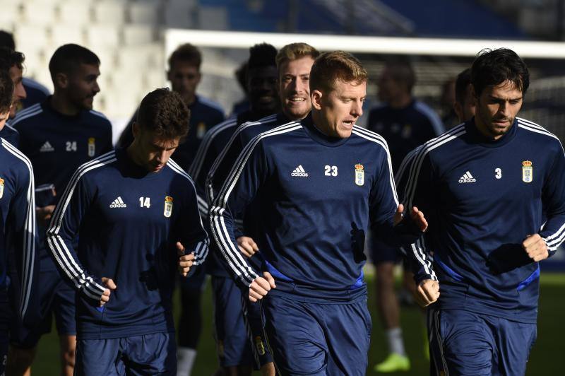 El Real Oviedo ha preparado este viernes el encuentro que disputará el domingo ante el Rayo Vallecano. 